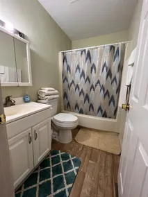 Peaceful 2 Bedroom Townhouse - Image 3