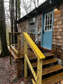 Blue Door Bungalow of Highlands - Image 3