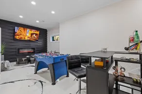 Entire home in Decatur-sleeps 10 - Image 5