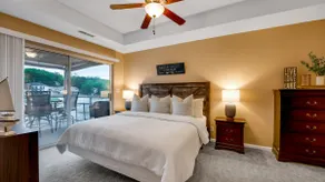 Spacious 3-Bedroom Waterfront Condo – Stunning Vie - Image 2