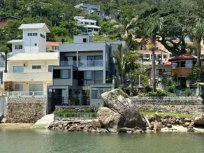 Amazing beachfront house 5 bedrooms. - Image 2