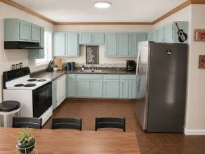 Cozy 3-bedroom homestead. - Image 3