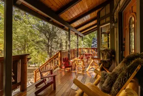 Immaculate Cabin • Hot Tub • EV • 2 Kings • Hiking - Image 2