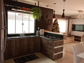 House with Heated Pool 7 minutes from Beto Carrero - Image 4