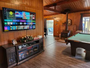 Lakefront Cabin Retreat a vacation wonderland. - Image 5