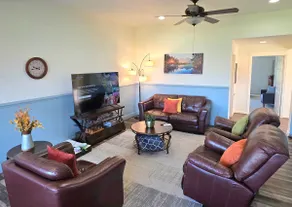 Stunning Views! Great AC, Quiet, & Clean - Image 3