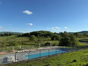 Modern Cabin- Perfectly Situated-Central A/C-Pool! - Image 3