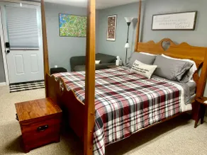 Suite Retreat in Woodstock - Image 2