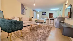 Spacious studio available to let - Image 2