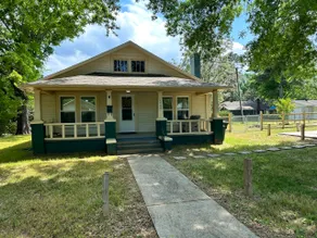Pet-Friendly 2BR | 2 Baths · Near Motor Speedway - Image 4