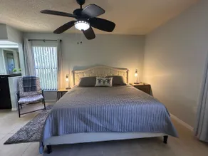 Charming 2 Bedroom Condo - Image 3