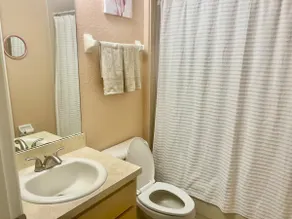 3BR pool house minutes from WEC! - Image 2