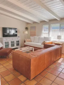 Mesa Cottage~Nearby Beach Access - Image 2