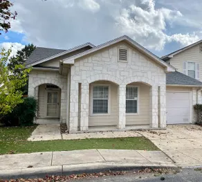 Gated home with private pool in Medical Center - Image 2