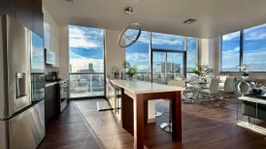 LA Penthouse Suite 2bd/3ba [Pool | Hollywood Sign] - Image 3