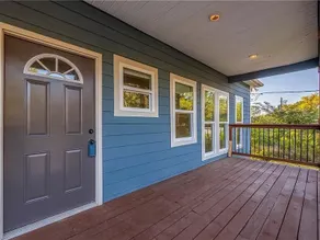 Big Blue spacious home close to the city - Image 4
