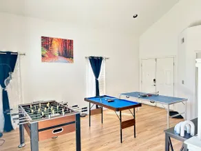 Zen Garden - Indoor Games, Mini Golf & Theater - Image 4