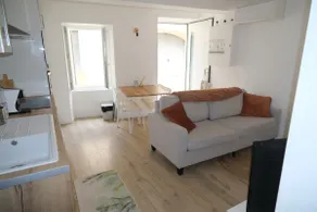 House 1807 - Image 5