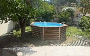 Air-conditioned house with garden, pool & foosball table - Image 2