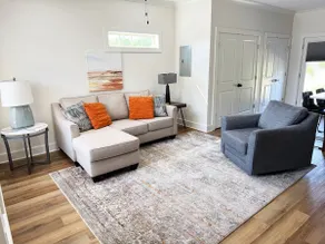 Private 2 Bedroom Townhome, Sleeps 4 - Image 5