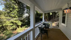 Hillside Hideaway in Lowertown Harpers Ferry - Image 4