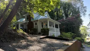 Hillside Hideaway in Lowertown Harpers Ferry - Image 5