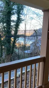 Hillside Hideaway in Lowertown Harpers Ferry - Image 4