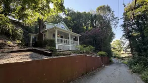Hillside Hideaway in Lowertown Harpers Ferry - Image 2
