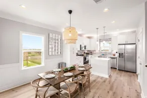 Family Friendly 3-Bedroom Coastal Escape - Image 3
