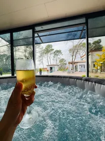 Family Paradise: Cinema, Zip Line & Jacuzzi - Image 3