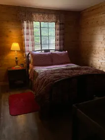 Borgstrom Creek Cabin - Image 5