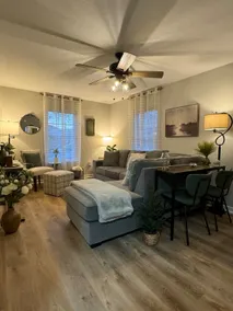 EASY checkout, Remodeled dollhouse w/KING pets ok - Image 2