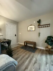 EASY checkout, Remodeled dollhouse w/KING pets ok - Image 5