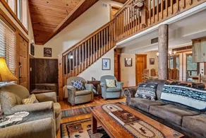 Lost Creek Lodge - 4 Luxury King Suites! - Image 4