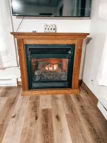 3BR farmhouse- 5 mins from town - Image 2