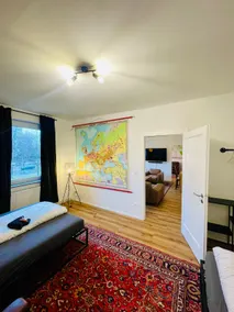 Central apartment with large terrace - Image 4