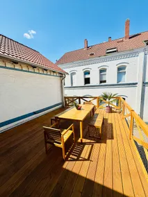 Central apartment with large terrace - Image 2