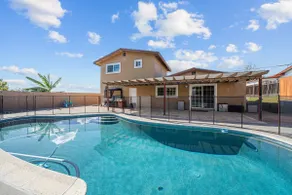 Big Pool House Oasis (Solar heated pool) - Image 2