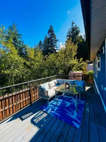 Beautiful Home in Shawnigan Lake - Pet Friendly! - Image 3