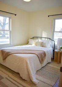 Charming Home Away from Home! - Image 4
