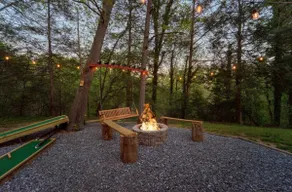Putt N’ Stay | Mini Golf | Game Room | Sauna - Image 3