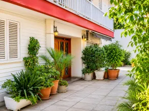 Luxurious Palace Marina Alimos - Image 5