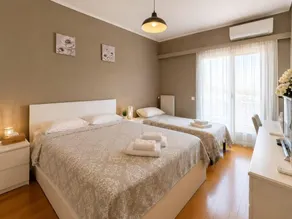 Luxurious Palace Marina Alimos - Image 3