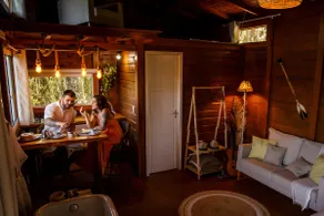 Cozy Riverfront Chalet with Bathtub - Image 4