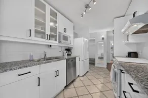 Pet friendly 2BR at Stampede with Parking, AC - Image 5