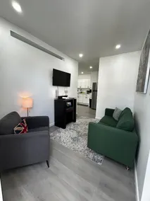 Cozy Private Studio in Sunrise - Image 4