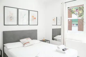 Centrally located studio apartment with private parking, Lugano - Image 5
