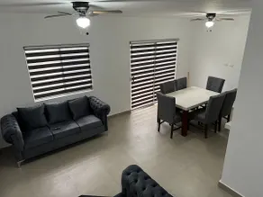 Comfortable, large, luxurious and with a large pool - Image 2