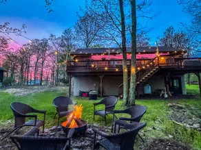 Cozy Log Cabin with Stunning Views! - Image 2