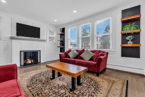 Spacious, modern home 5 minutes from train to NYC - Image 3